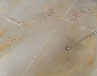 临猗瓷砖空鼓维修公司分享粘合剂选择不当在瓷砖铺贴过程中可能导致以下问题